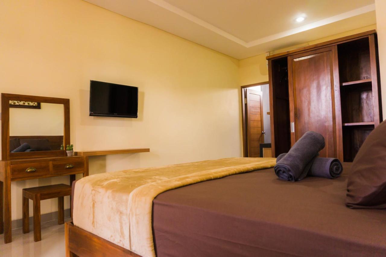 Cakra House Hotel เดนปาซาร์ ภายนอก รูปภาพ