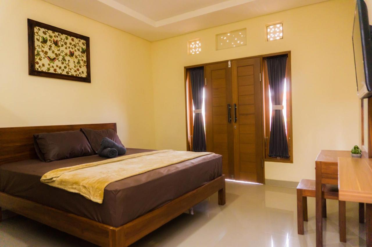 Cakra House Hotel เดนปาซาร์ ภายนอก รูปภาพ